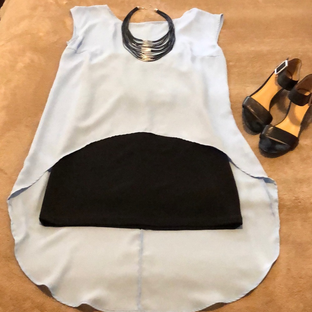 SWEET PEA by STACI FRATI Sky Blue High Low Tunic⚓️